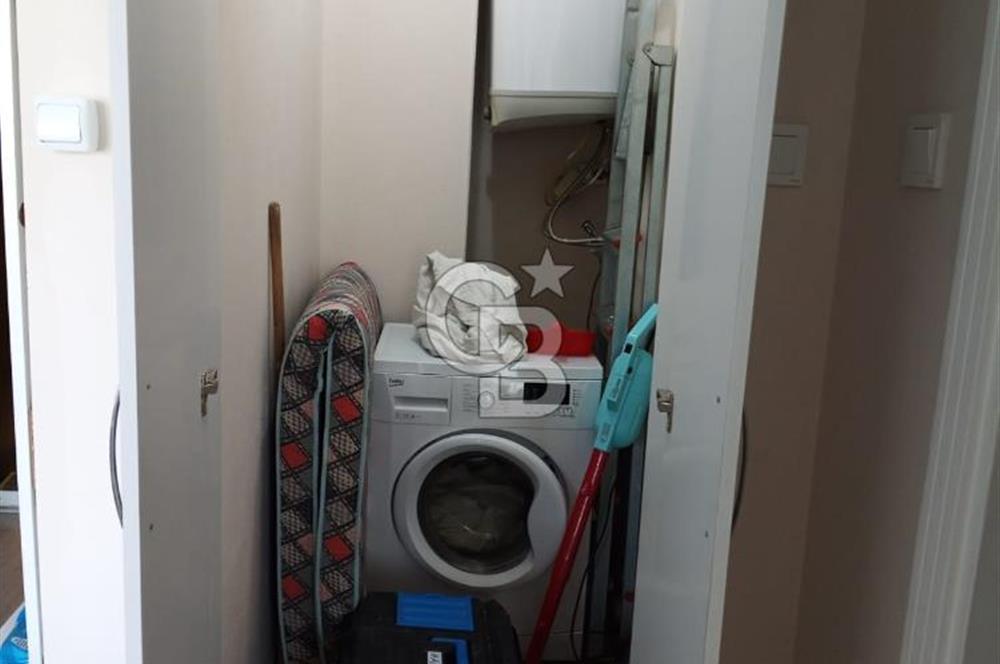 ÇİĞLİ BALATÇIKTA SATILIK FULL EŞYALI 1+1 GENİŞ DAİRE