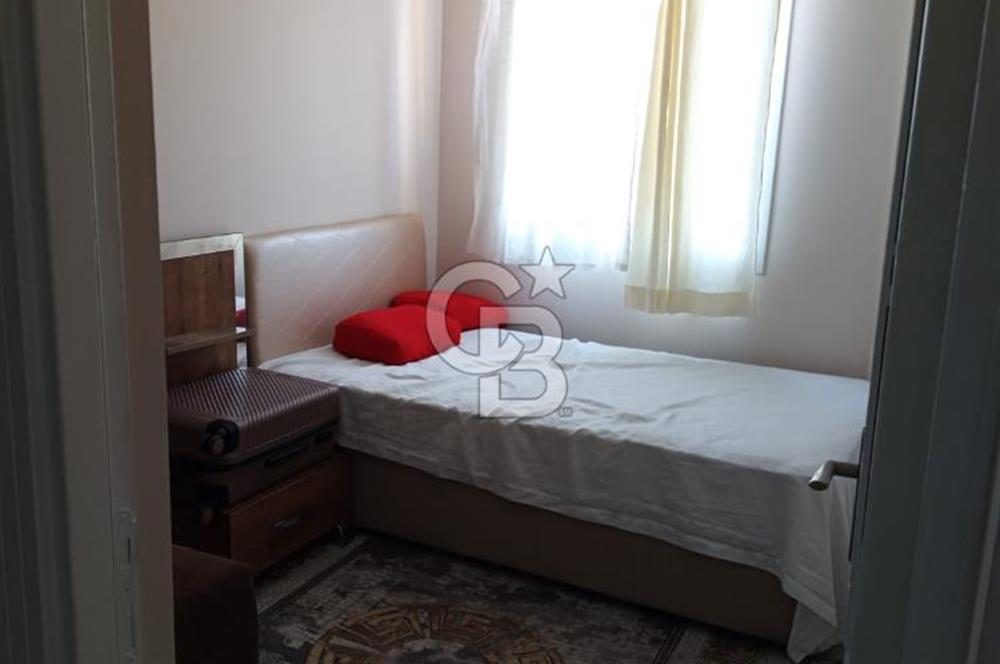 ÇİĞLİ BALATÇIKTA SATILIK FULL EŞYALI 1+1 GENİŞ DAİRE