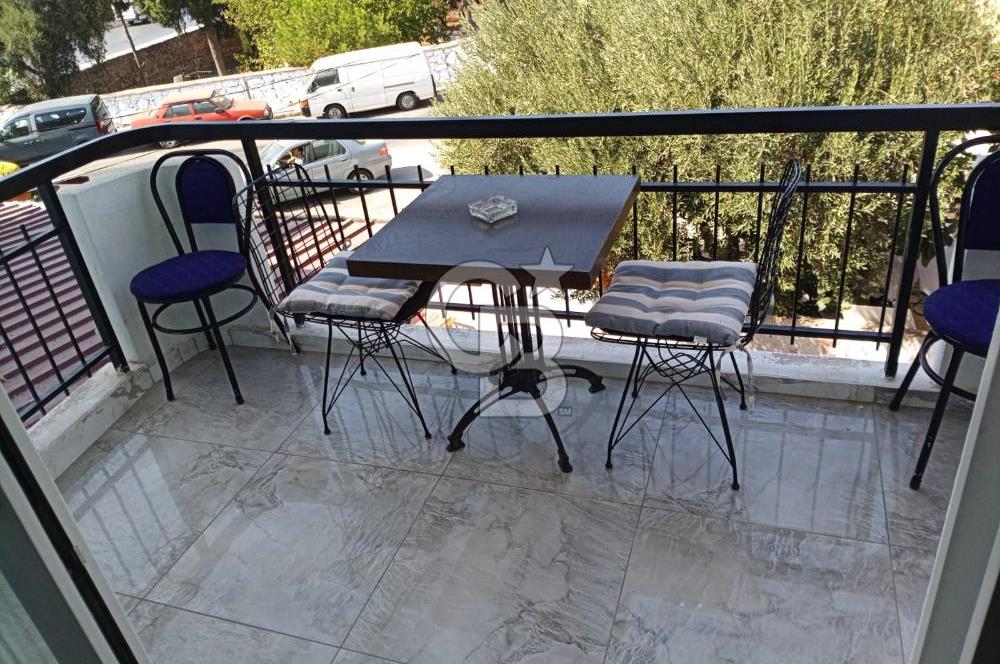 ÇİĞLİ BALATÇIKTA SATILIK FULL EŞYALI 1+1 GENİŞ DAİRE