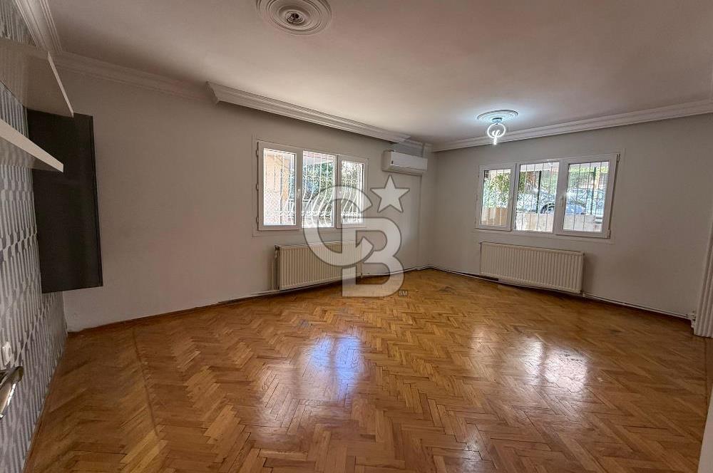 İzmir Karabağlar Reis Mahallesinde Satılık Bahçeli Daire