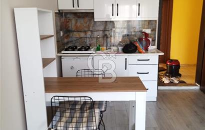 ÇİĞLİ BALATÇIKTA SATILIK FULL EŞYALI 1+1 GENİŞ DAİRE