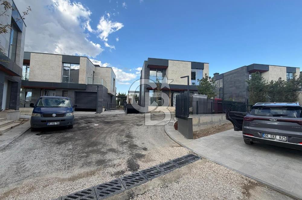 ÇAYYOLU'NUN EN PRESTİJLİ SİTESİ SANTRA DA VİLLA 557m² SATILIK