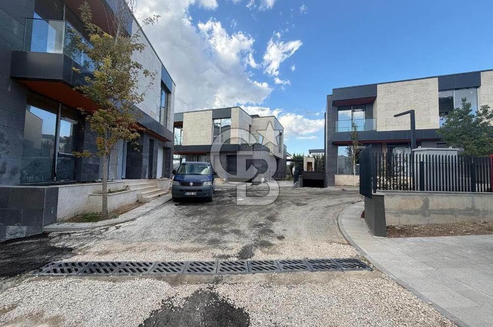 ÇAYYOLU'NUN EN PRESTİJLİ SİTESİ SANTRA DA VİLLA 557m² SATILIK