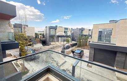 ÇAYYOLU'NUN EN PRESTİJLİ SİTESİ SANTRA DA VİLLA 557m² SATILIK