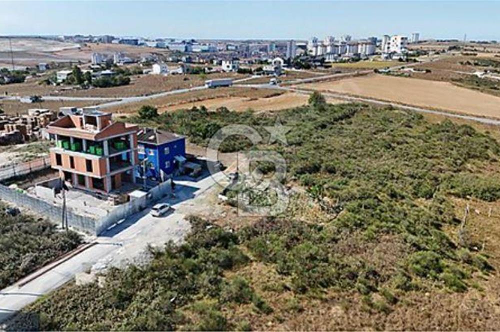 HADIMKÖY'DE 260 M² TEPE KONUMDA, KANAL MANZARALI İMARLI ARSA