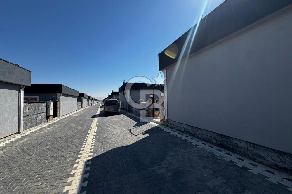 400 M2 TAPULU MÜSTAKİL VİLLA/HAVUZ İMKANI/GÜVENLİKLİ/LÜKS SİTEDE