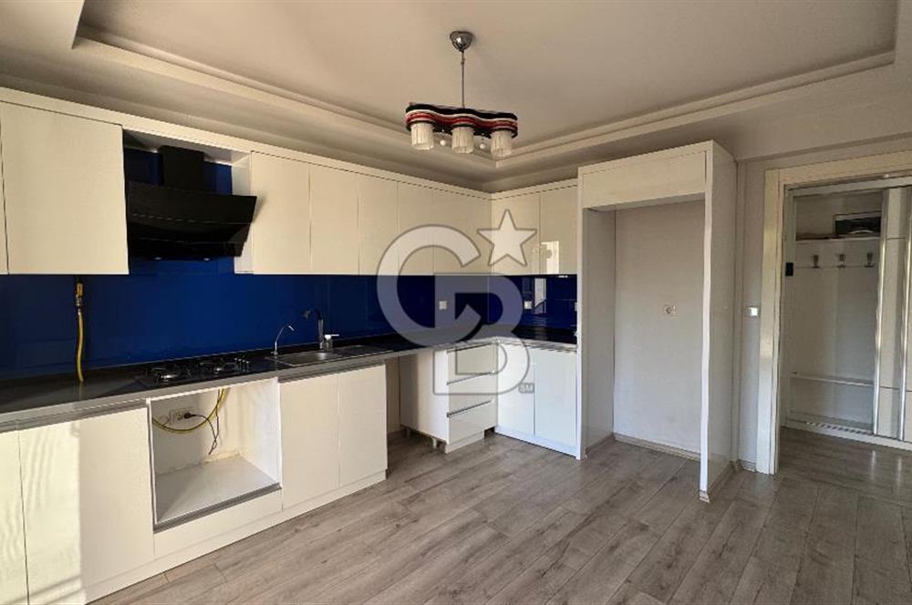 BAHÇELİEVLER KONAKLARINDA EBEVEYN BANYOLU ARAKAT 3+1 GENİŞ DAİRE