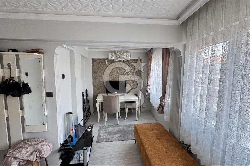  Karşıyaka Alaybey’ de 1+1 Eşyalı Satılık Daire 