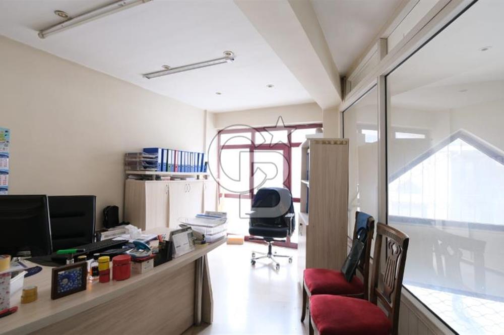 MACUN MAHALLESİNDE SATILIK TİCARİ BİNA