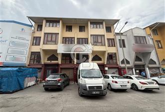 MACUN MAHALLESİNDE SATILIK TİCARİ BİNA