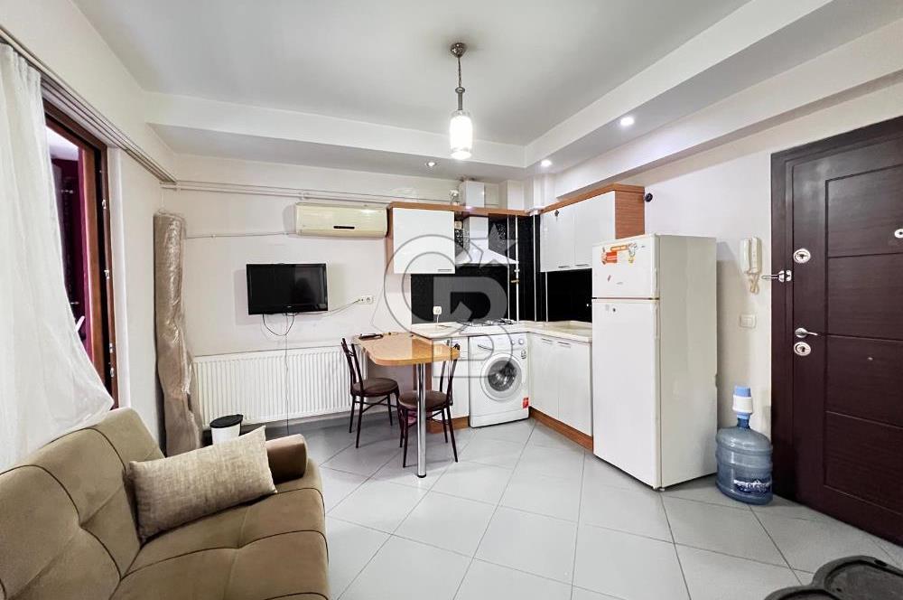 Yunus Emre Cad. 45 M² 1+1 Eşyalı Balkonlu Ara Kat Kiralık Daire