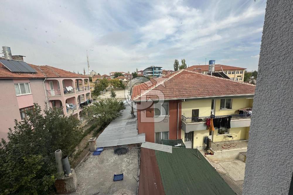 ÇUBUK DUMLUPINARDA MERKEZİ KONUMDA ASANSÖRLÜ 1+1 SATILIK DAİRE