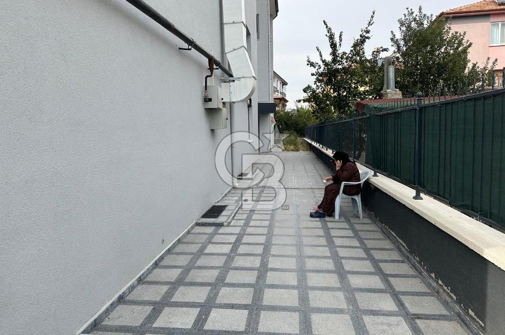 ÇUBUK DUMLUPINARDA MERKEZİ KONUMDA ASANSÖRLÜ 1+1 SATILIK DAİRE