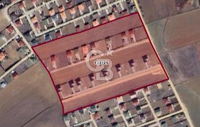 ÇUBUK İKİPINARDA 6.050 M² TEL ÇEVRİLİ ELEKTRİK YOLU OLAN TARLA