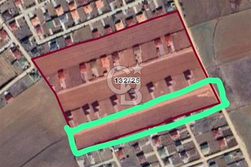ÇUBUK İKİPINARDA 6.050 M² TEL ÇEVRİLİ ELEKTRİK YOLU OLAN TARLA