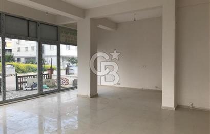 Yunusemre Muradiye'de Bahçeli Köşe Dükkan