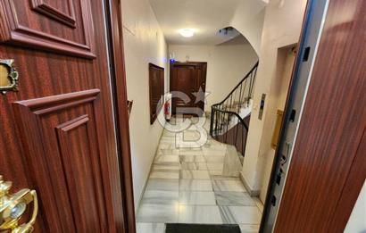 KADIKÖY MODADA 4+1 İŞYERİNE UYGUN DAİRE