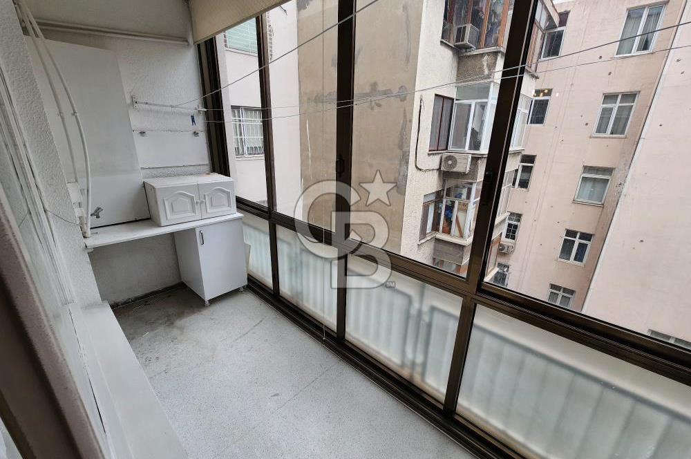 KADIKÖY MODADA 4+1 İŞYERİNE UYGUN DAİRE