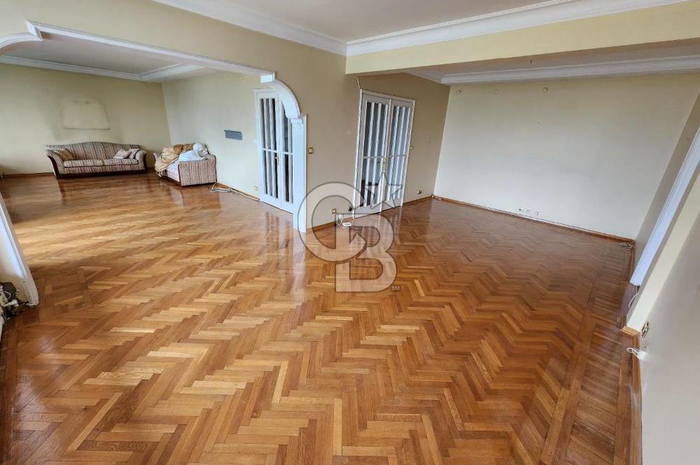 KADIKÖY MODADA 4+1 İŞYERİNE UYGUN DAİRE