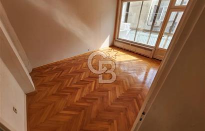 KADIKÖY MODADA 4+1 İŞYERİNE UYGUN DAİRE