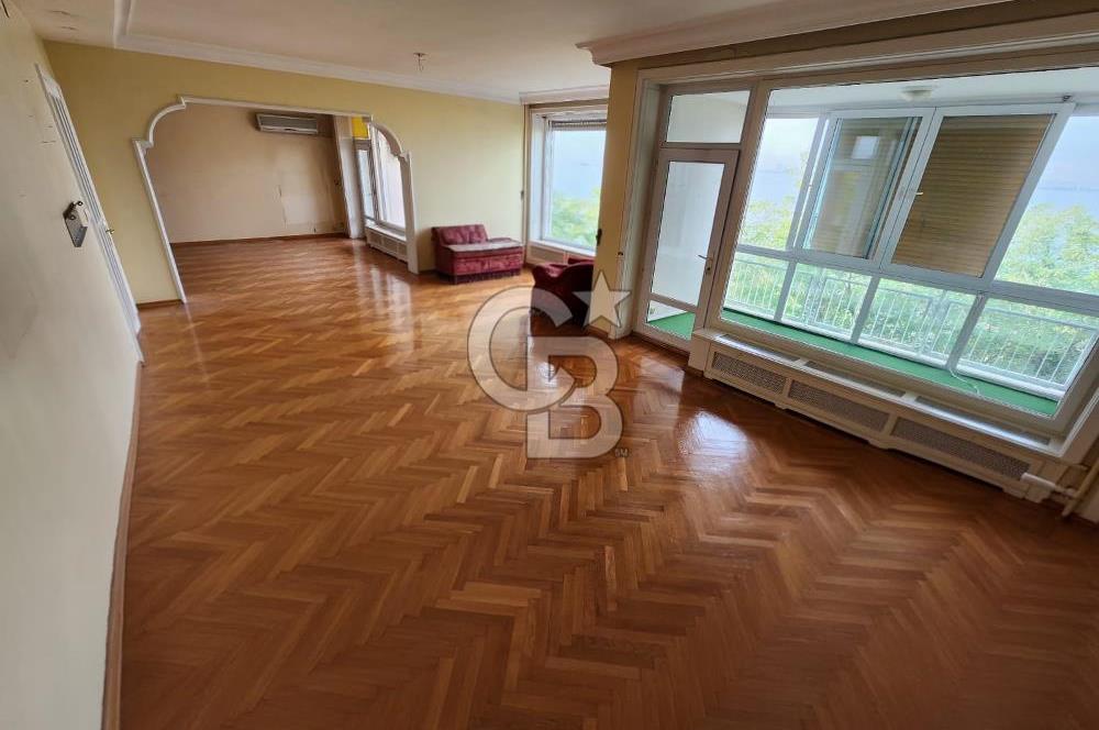 KADIKÖY MODADA 4+1 İŞYERİNE UYGUN DAİRE
