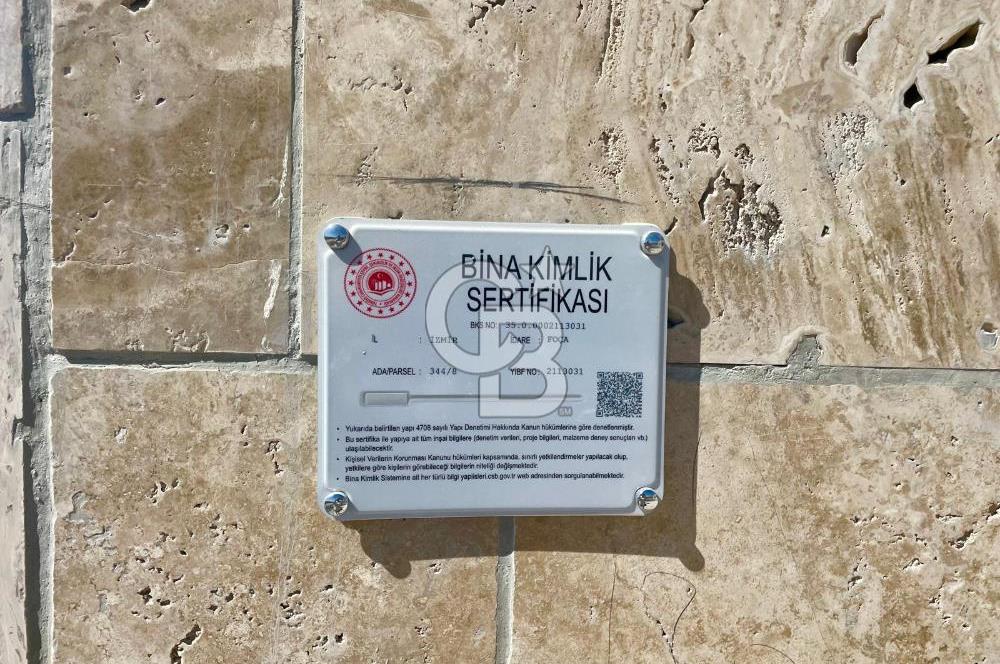 FOÇAKÖY'DE ÖZEL HAVUZLU BAHÇELİ 3+1 SATILIK VİLLA