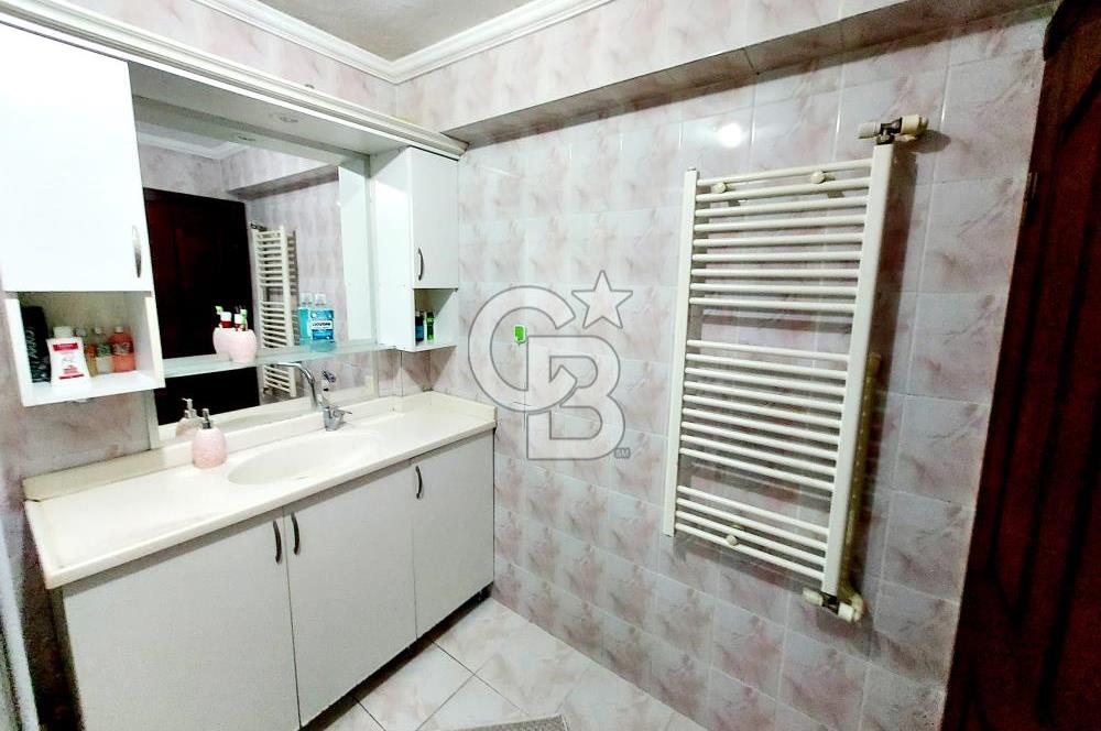 DEREBOYU CADDE'SİNDE 1.KATTA BAKIMLI VE GENİŞ 3+1 SATILIK DAİRE