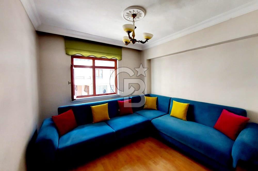 DEREBOYU CADDE'SİNDE 1.KATTA BAKIMLI VE GENİŞ 3+1 SATILIK DAİRE