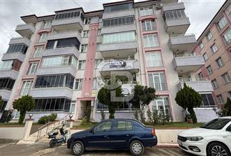 TAŞOVADA GENİŞ KULLANIM ALANLI, SİTE İÇİNDE 3+1 FIRSAT DAİRE