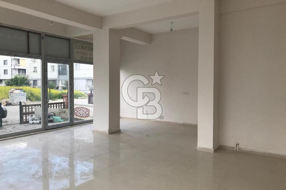 Yunusemre Muradiye'de Bahçeli Köşe Dükkan