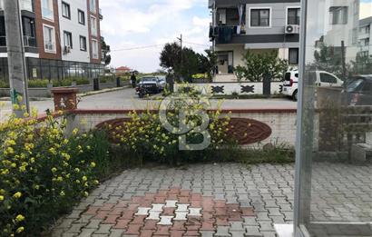 Yunusemre Muradiye'de Bahçeli Köşe Dükkan