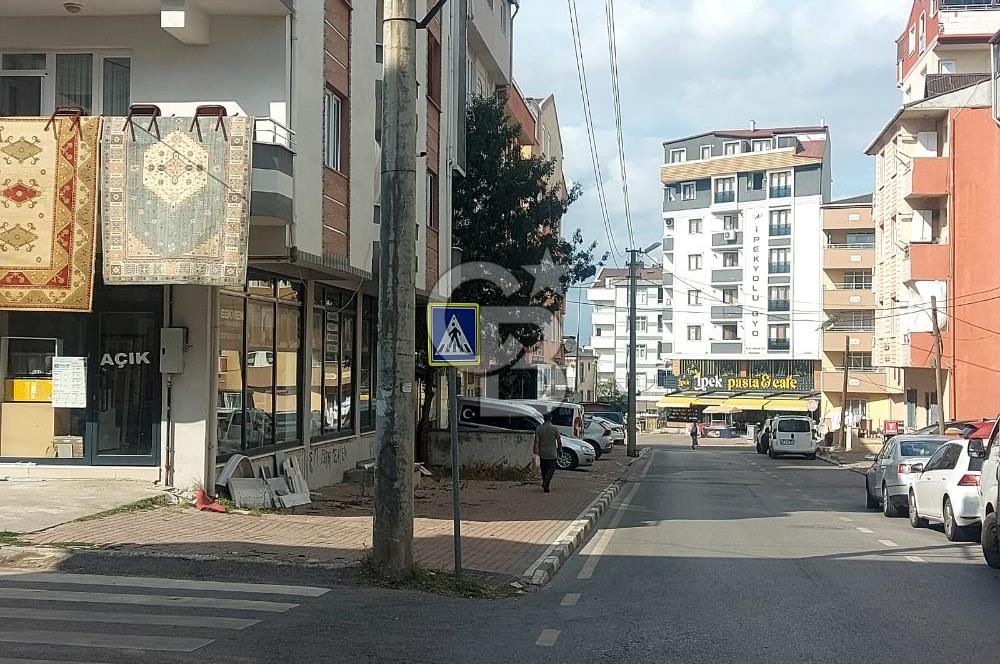 ÇAYIROVA MENDERES CAD. 55 m² KÖŞE HER İŞE UYGUN KİRALIK DÜKKAN