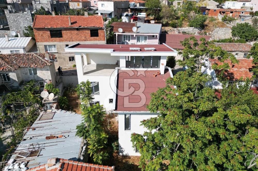 ÇANAKKALE İNTEPE'DE TAM MÜSTAKİL SATILIK 5+1 TRIPLEX VİLLA