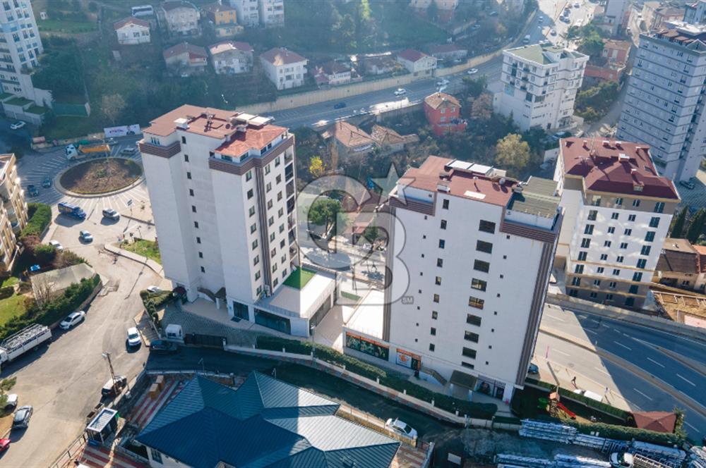 KARTAL YAKACIKTA CADDE ÜSTÜ 8 ADET İSKANLI KOMPLE SATILIK DÜKKAN