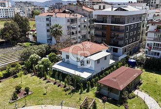 KARŞIYAKA AKSOY'DA EMSALSİZ DEĞERDE ÇOK AMAÇLI KİRALIK KÖŞK