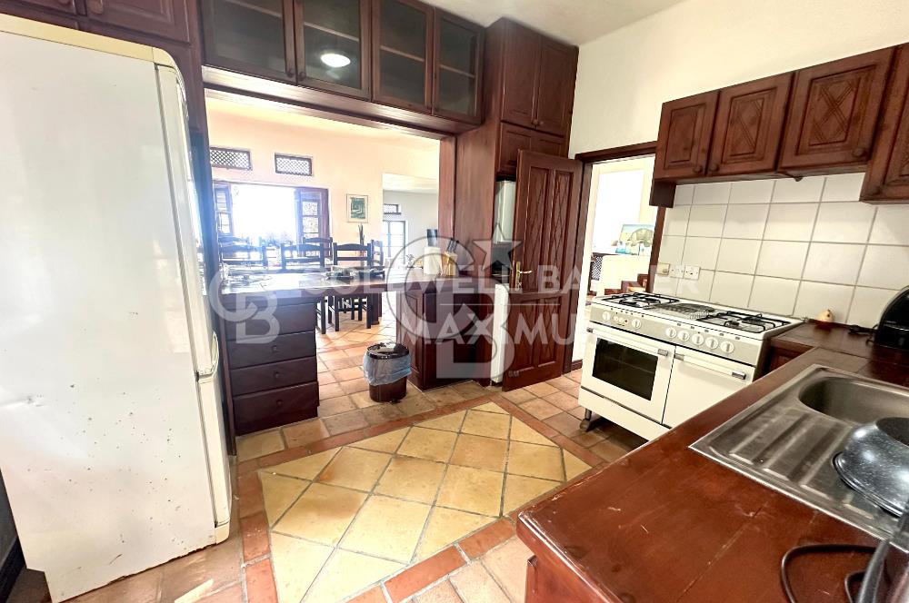 KKTC Girne Bellapais 3+1 Büyüleyici Manzaralı Kiralık Villa