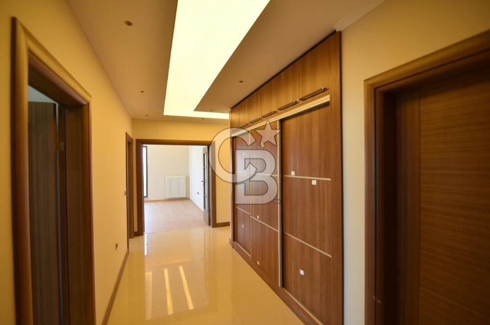 YILDIZZLI SÜMELA EVLERİNDE LÜKSÜ YAŞATAN MUHTEŞEM 4+1 DAİRE