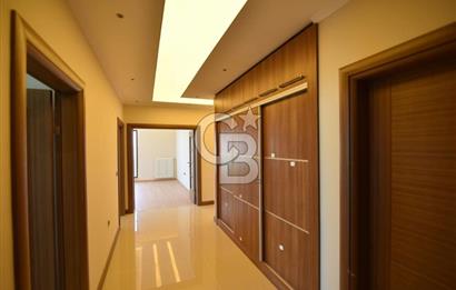 YILDIZZLI SÜMELA EVLERİNDE LÜKSÜ YAŞATAN MUHTEŞEM 4+1 DAİRE