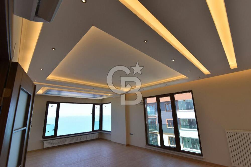 YILDIZZLI SÜMELA EVLERİNDE LÜKSÜ YAŞATAN MUHTEŞEM 4+1 DAİRE
