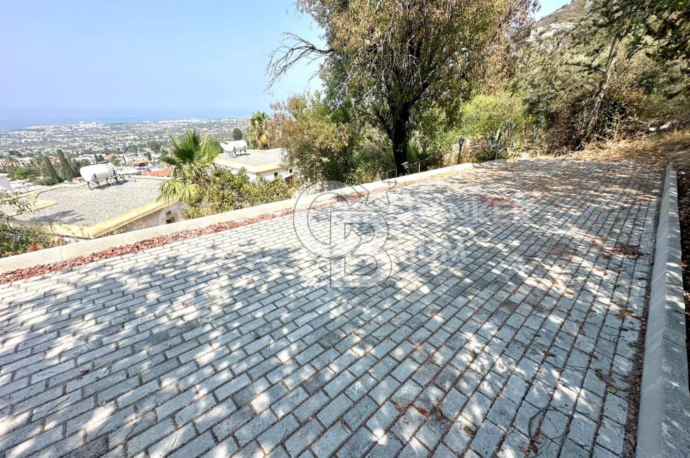 KKTC Girne Bellapais 3+1 Büyüleyici Manzaralı Kiralık Villa