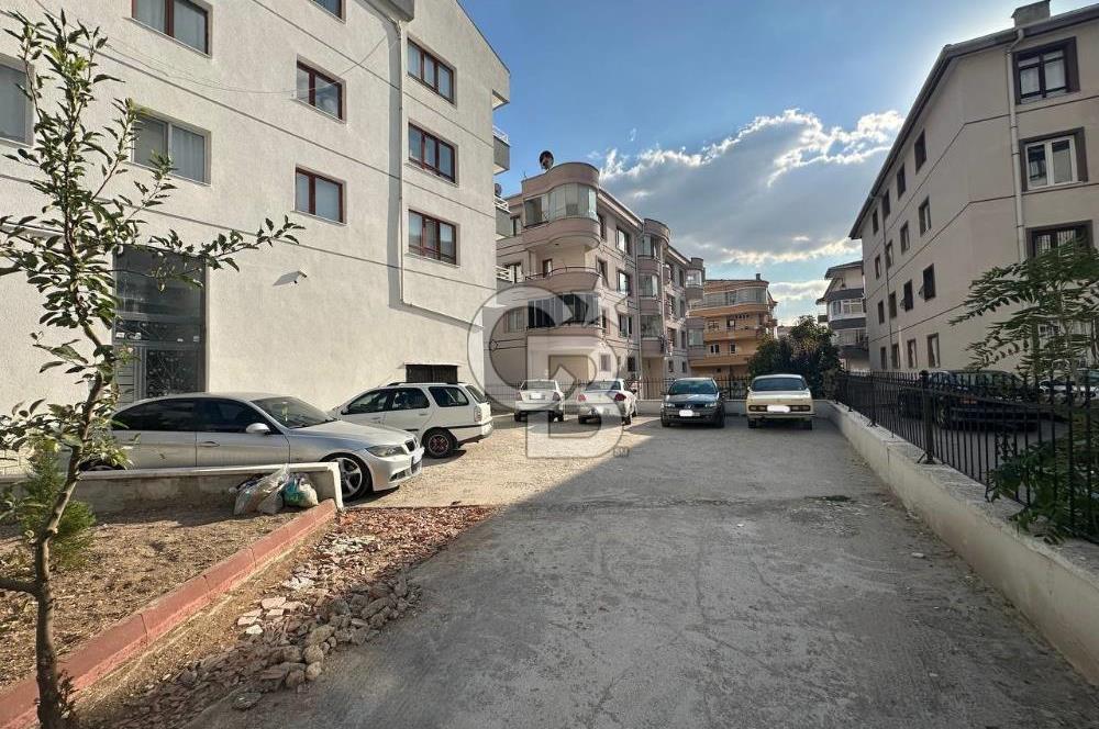 Dereboyu Caddesinde 105 m², 3+1, Kiralık, 2.Kat Daire (Ara Kat)
