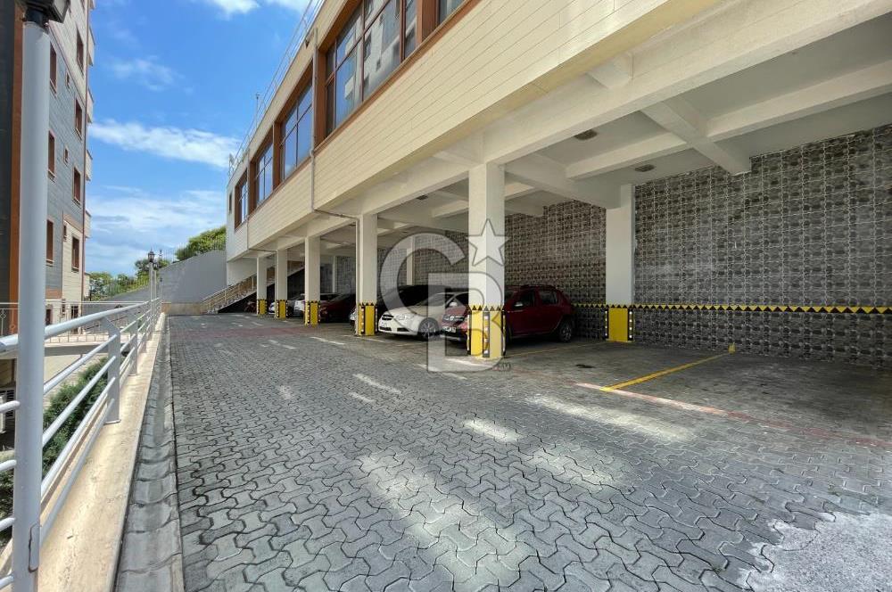 YILDIZZLI SÜMELA EVLERİNDE LÜKSÜ YAŞATAN MUHTEŞEM 4+1 DAİRE