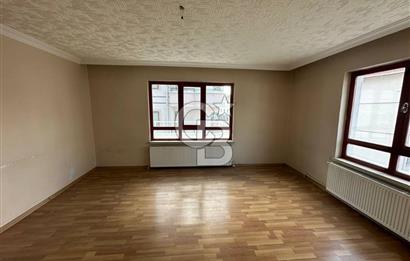 Dereboyu Caddesinde 105 m², 3+1, Kiralık, 2.Kat Daire (Ara Kat)
