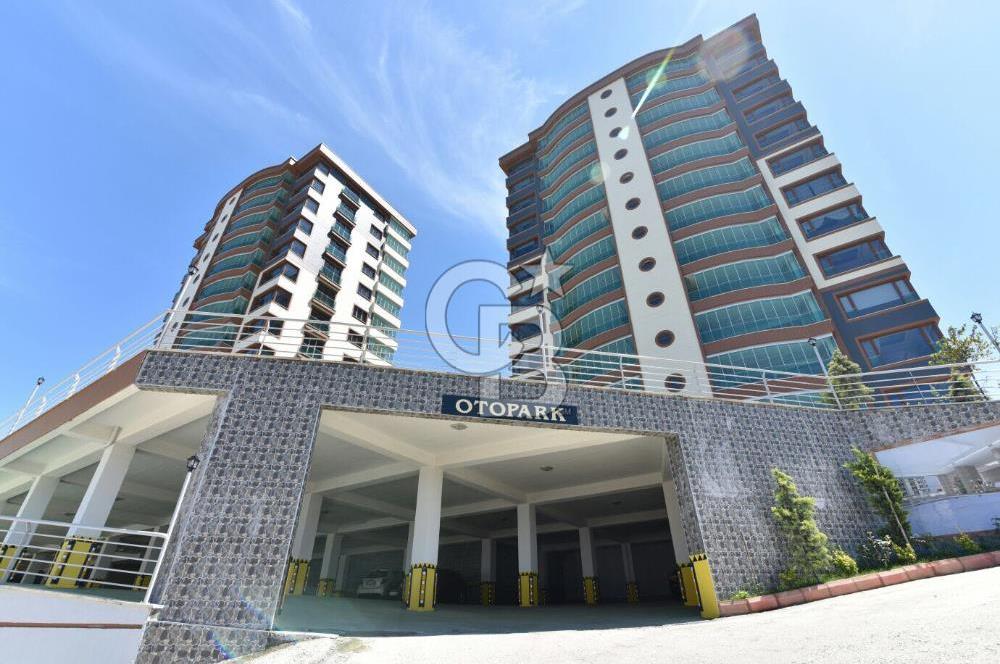 YILDIZZLI SÜMELA EVLERİNDE LÜKSÜ YAŞATAN MUHTEŞEM 4+1 DAİRE