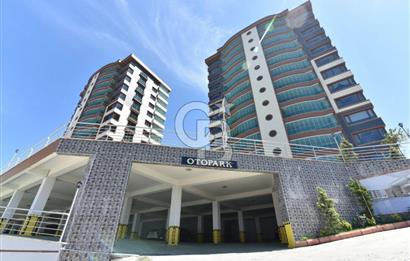 YILDIZZLI SÜMELA EVLERİNDE LÜKSÜ YAŞATAN MUHTEŞEM 4+1 DAİRE