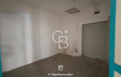Karşıyaka Donanmacı da satılık boş dükkan
