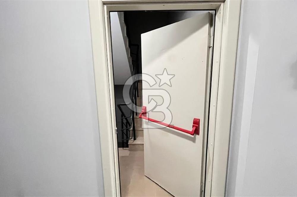 Torbalı Ayrancılar'da Hazar Bey Sitesi havuzlu Satılık 3+1 Daire