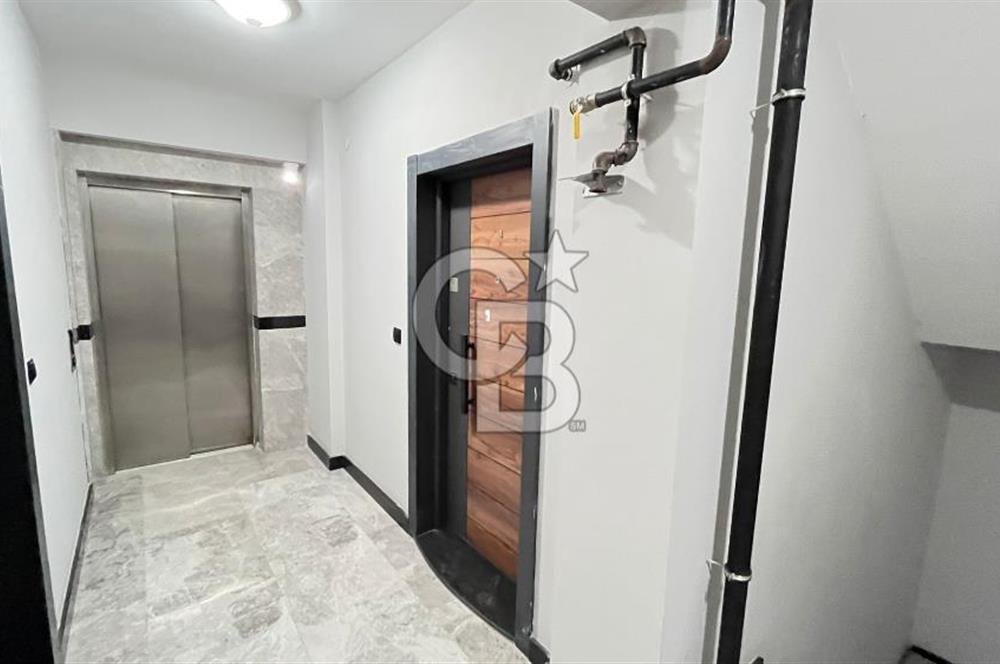 Torbalı Ayrancılar'da Hazar Bey Sitesi havuzlu Satılık 3+1 Daire