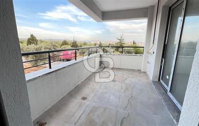 Torbalı Ayrancılar'da Hazar Bey Sitesi havuzlu Satılık 3+1 Daire