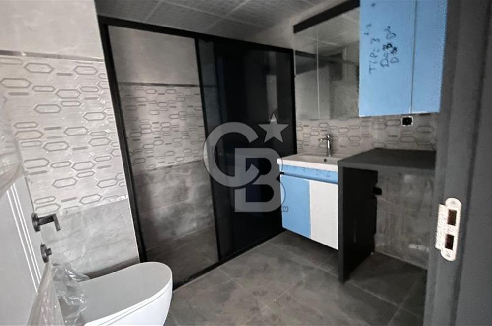 Torbalı Ayrancılar'da Hazar Bey Sitesi havuzlu Satılık 3+1 Daire